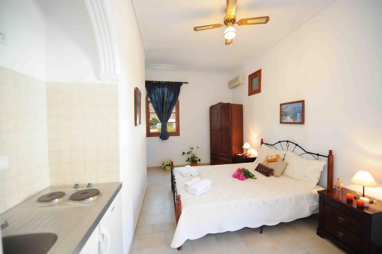 Philoxenia Hotel & Studios Perissa  Exterior photo