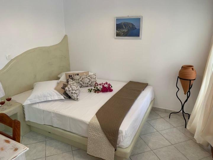 Philoxenia Hotel & Studios Perissa  Exterior photo