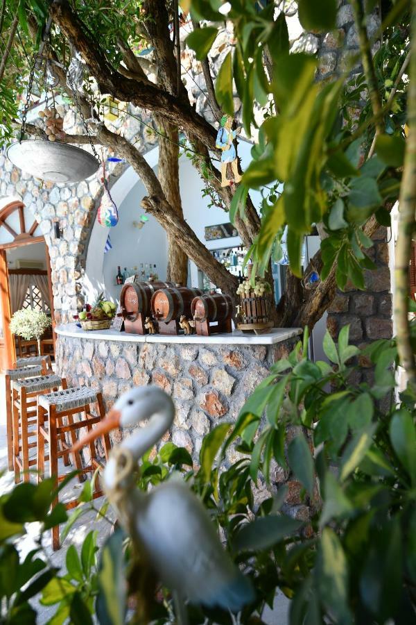 Philoxenia Hotel & Studios Perissa  Exterior photo