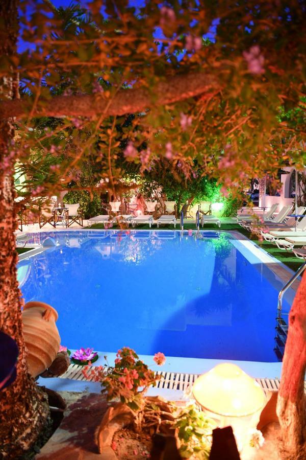 Philoxenia Hotel & Studios Perissa  Exterior photo