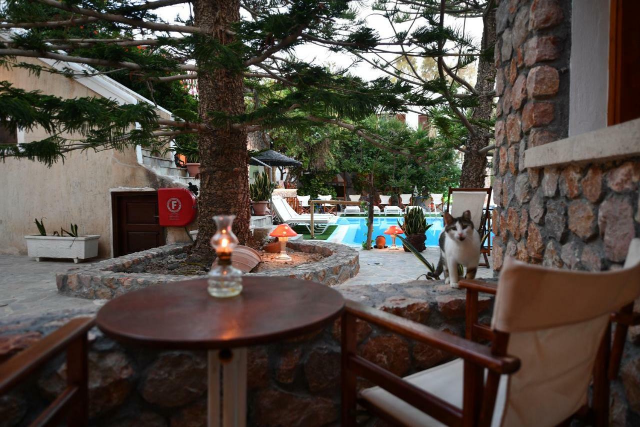 Philoxenia Hotel & Studios Perissa  Exterior photo