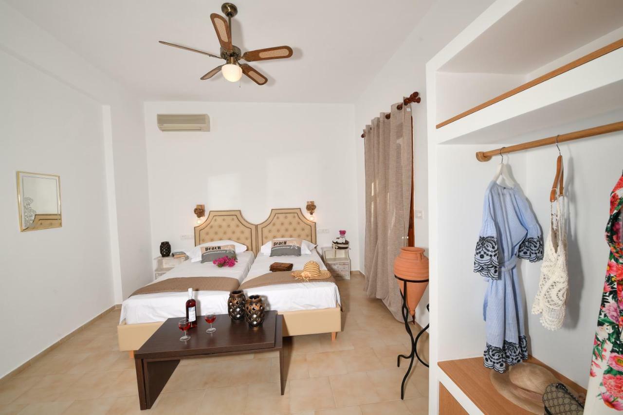 Philoxenia Hotel & Studios Perissa  Exterior photo