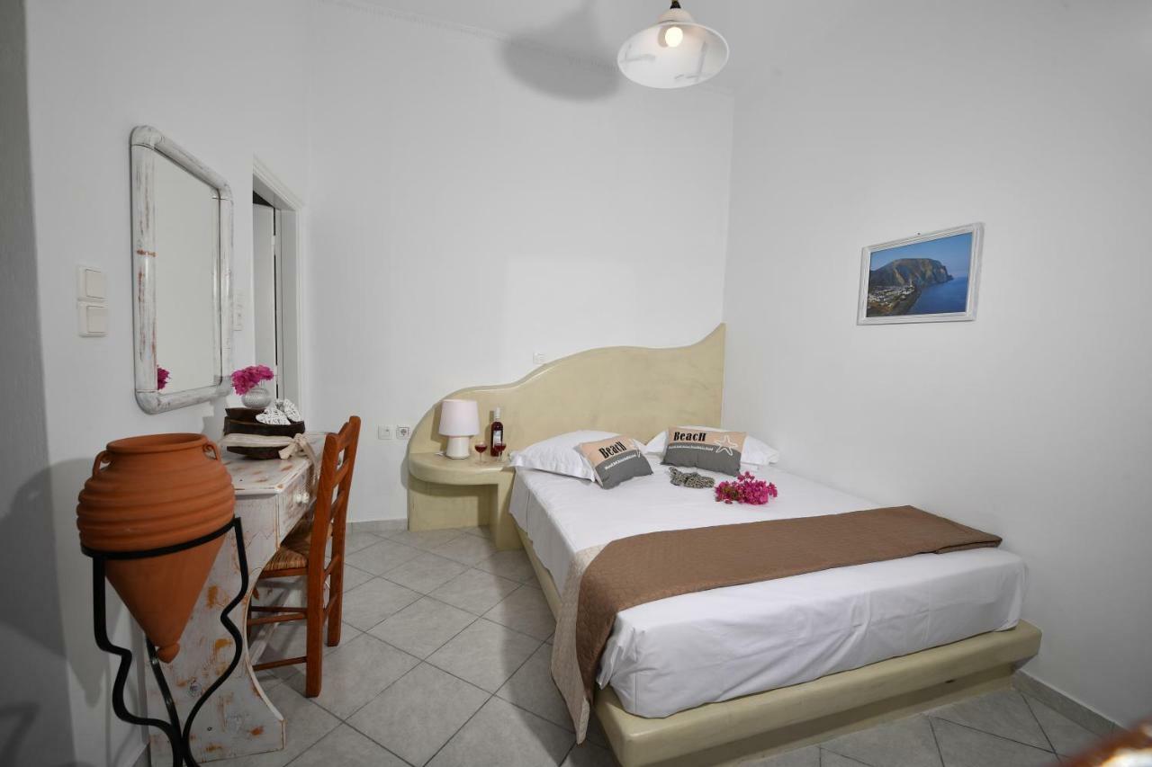 Philoxenia Hotel & Studios Perissa  Exterior photo